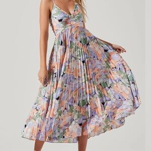 ASTR Blythe Floral Plisse Midi Dress